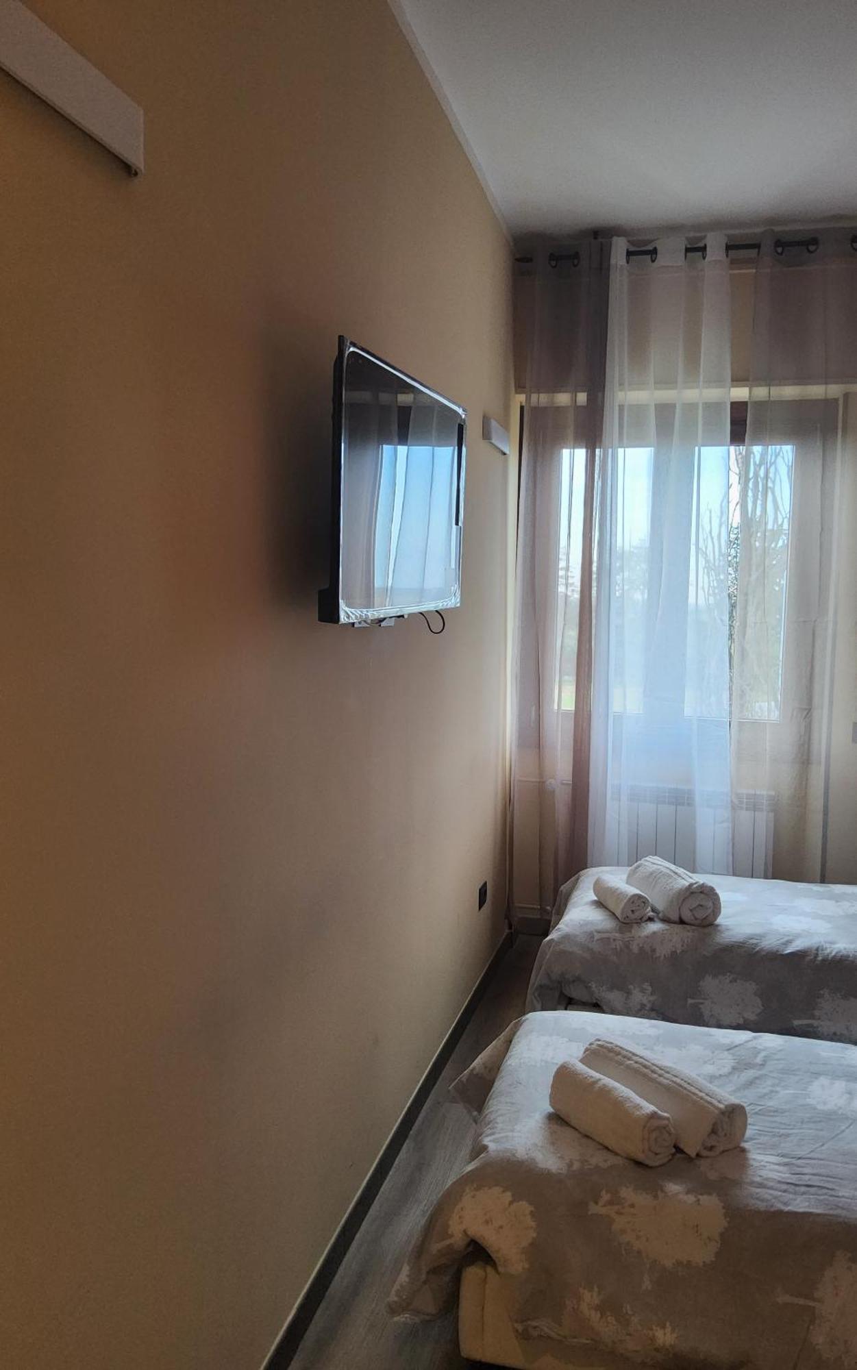 Pozzolo Formigaro Hotel Bijoux חדר תמונה